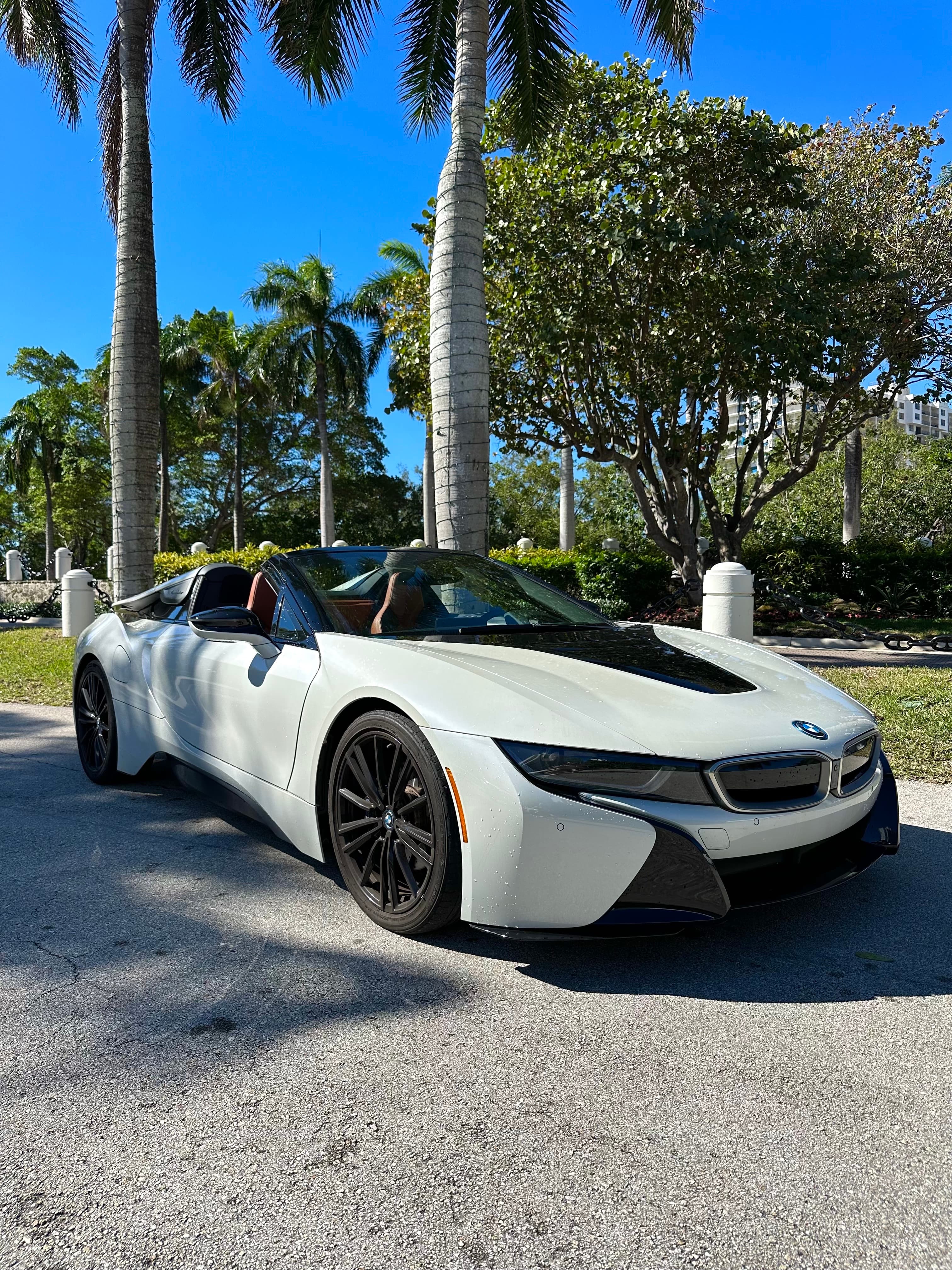 BMW i8 thumbnail 7