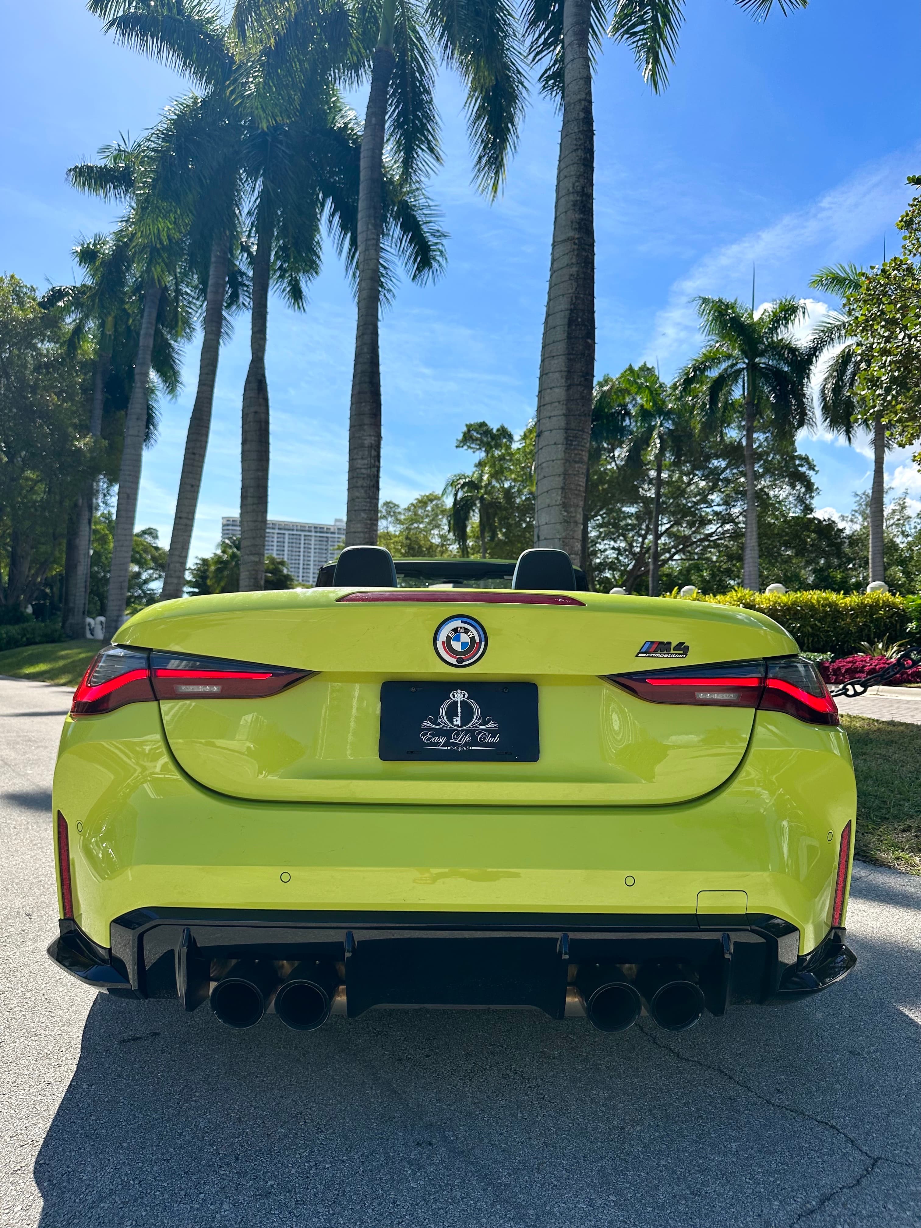 BMW M4 xDrive Convertible thumbnail 5