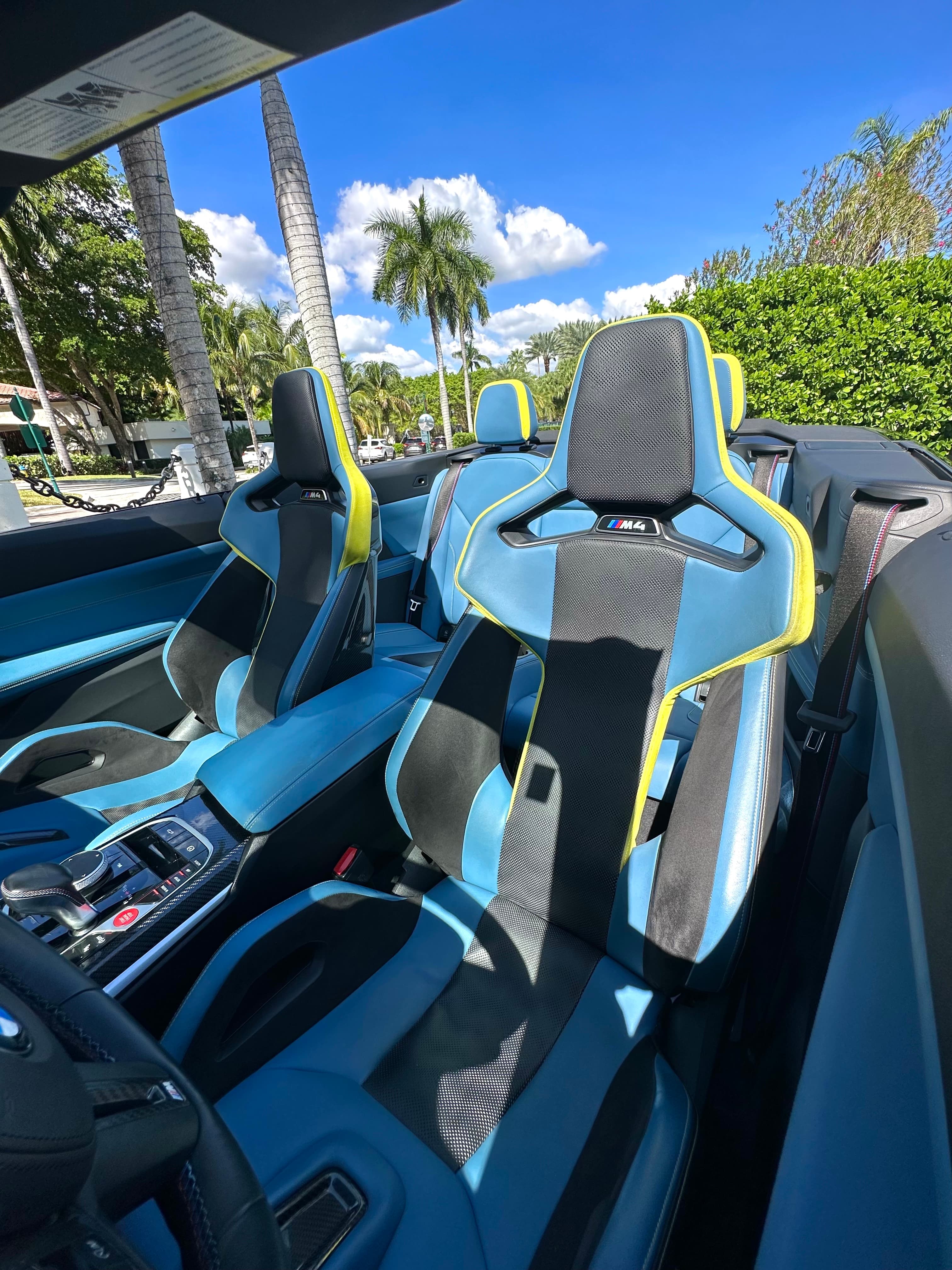 BMW M4 xDrive Convertible thumbnail 9