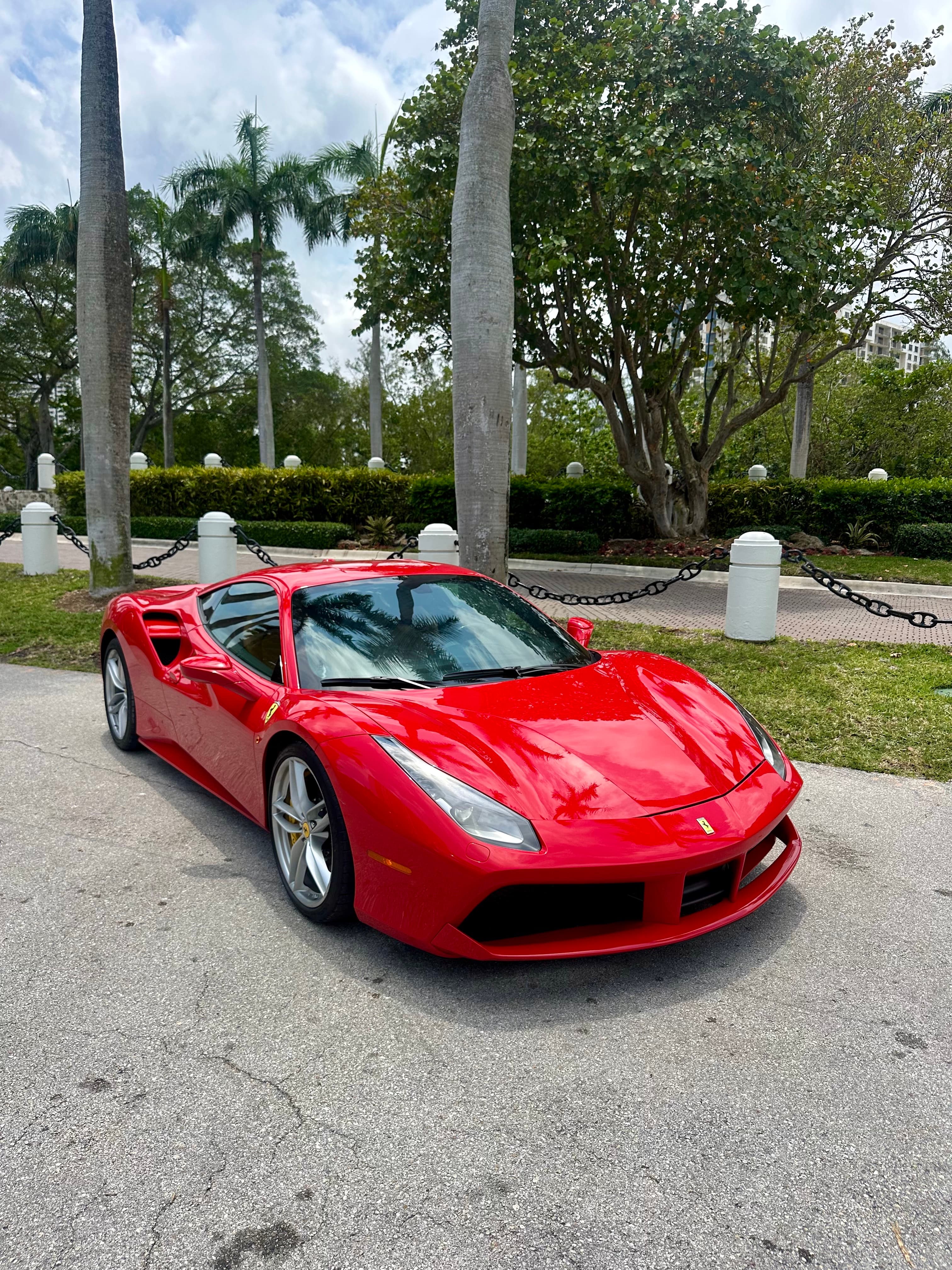 Ferrari 488 GTB thumbnail 4