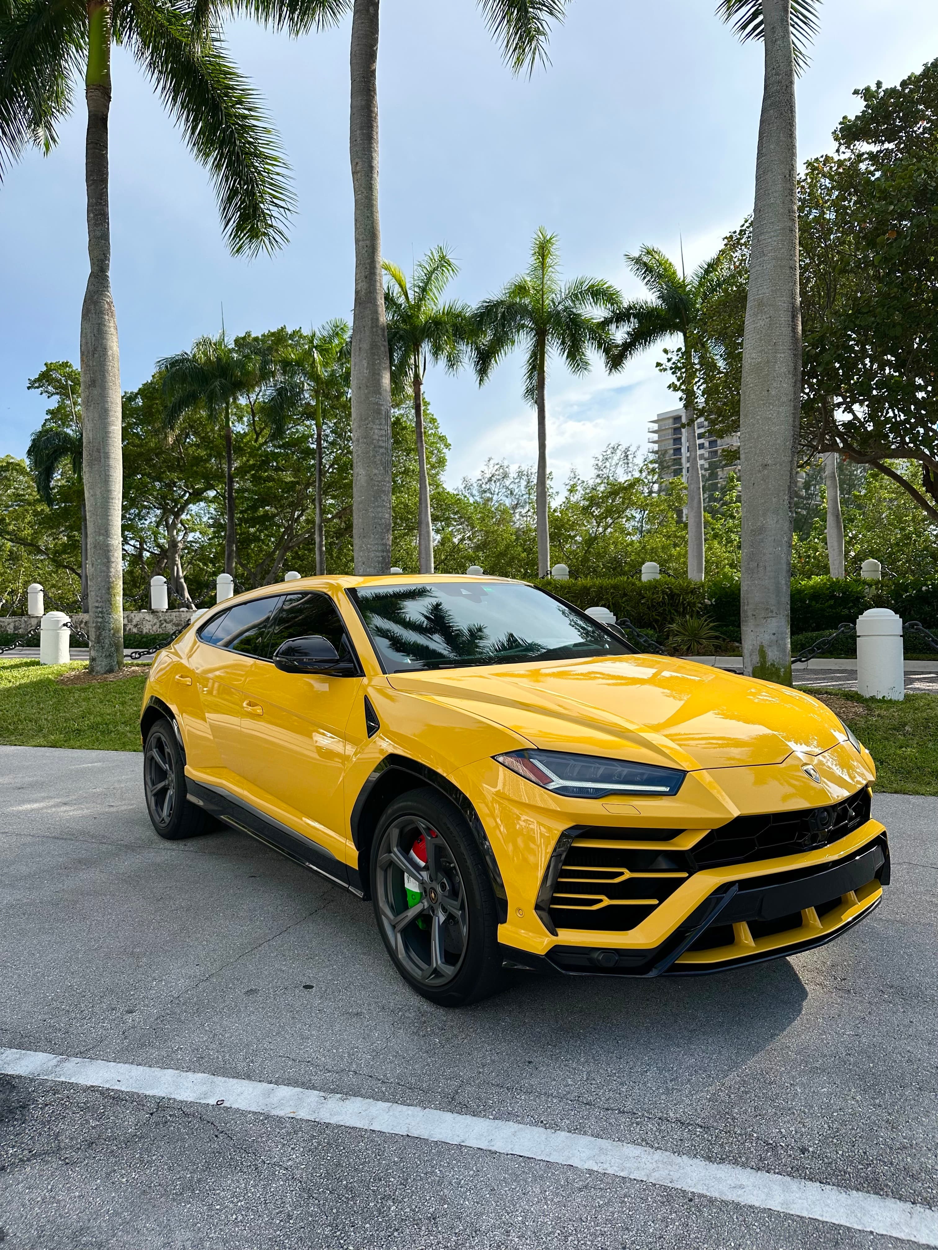 Lamborghini Urus thumbnail 5