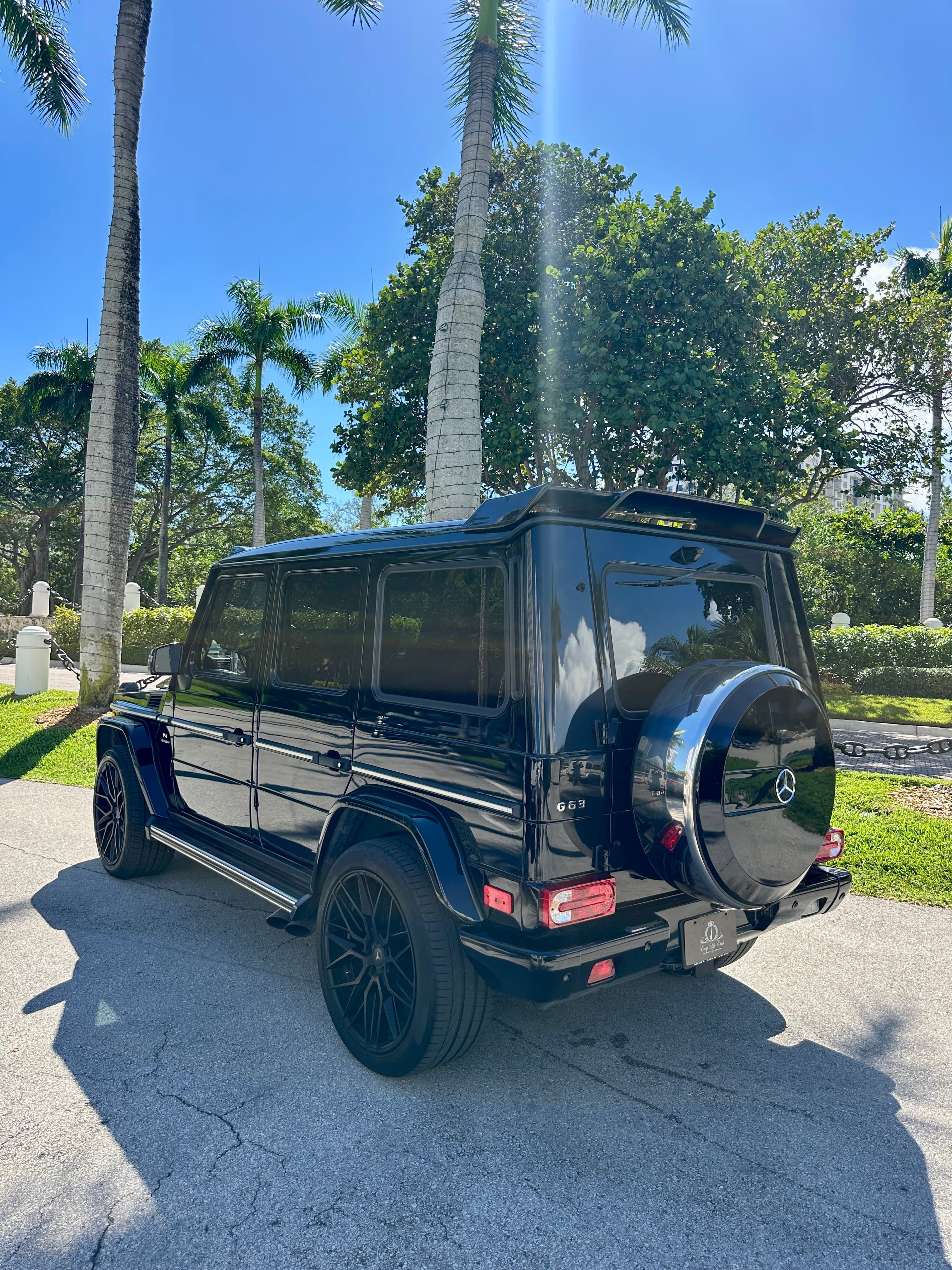 Mercedes-Benz G63 AMG thumbnail 2